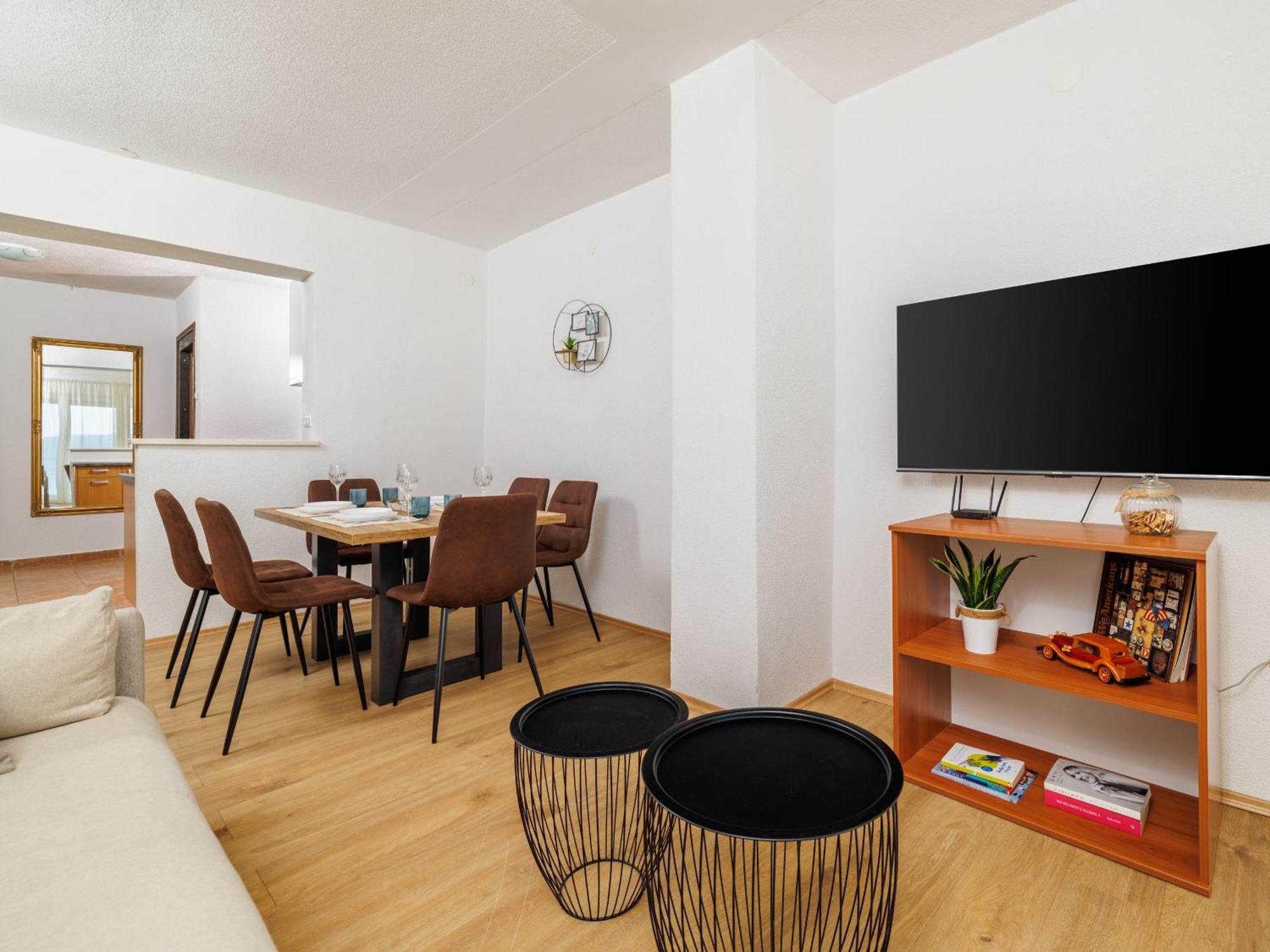 Apartmani Tijana Novi Vinodolski Exterior photo